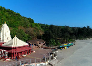 गणपतीपुळे येथील स्वयंभू गणपती