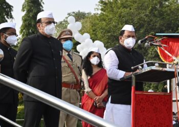 इरई नदीचे सौंदर्यीकरण व जंगल सफारी उपक्रम त्वरीत पूर्ण करणार
