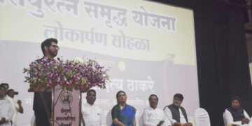वर्षाभरात सिंधुदुर्ग जिल्ह्यात सबमरीन (पाणबुडी) पर्यटन सुरू होणार