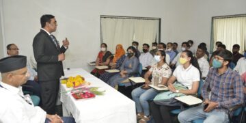 जलदिनानिमित्त जैन इरिगेशनच्या प्लास्टिक पार्क येथे शेतकऱ्यांसाठी “जलसाक्षरता शिबीर” संपन्न