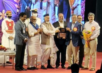 महाराष्ट्र चेंबर ऑफ कॉमर्स तर्फे कान्हदेशच्या विकासात महत्त्वपूर्ण योगदान दिल्याबद्दल जैन इरिगेशनचा गौरव