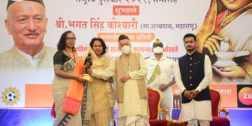 सागा फिल्म्स फाउंडेशनतर्फे आयोजित दुसऱ्या पुण्यश्लोक अहिल्यादेवी होळकर राष्ट्रीय पुरस्कारांचे वितरण