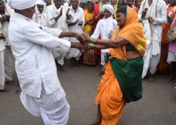 आषाढी वारी आनंद सोहळ्यासाठी प्रशासन सज्ज  l वारकऱ्यांसाठी कोरोना लसीकरणाची सुविधा