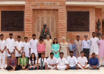 गांधी रिसर्च फाऊंडेशनचा अभ्यासक्रम समाजाशी समरस करणारा