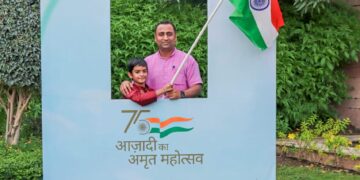 जैन उद्योग समूह 8000 सहकाऱ्यांना राष्ट्रध्वज वितरित करणार