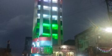 स्वातंत्र्याच्या अमृत महोत्सवानिमित्त जळगावात रोषणाई