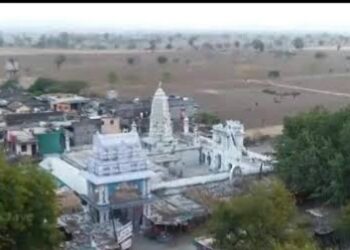 पोहरादेवी तीर्थक्षेत्राच्या विकासकामांचा मंत्री संजय राठोड यांच्याकडून आढावा