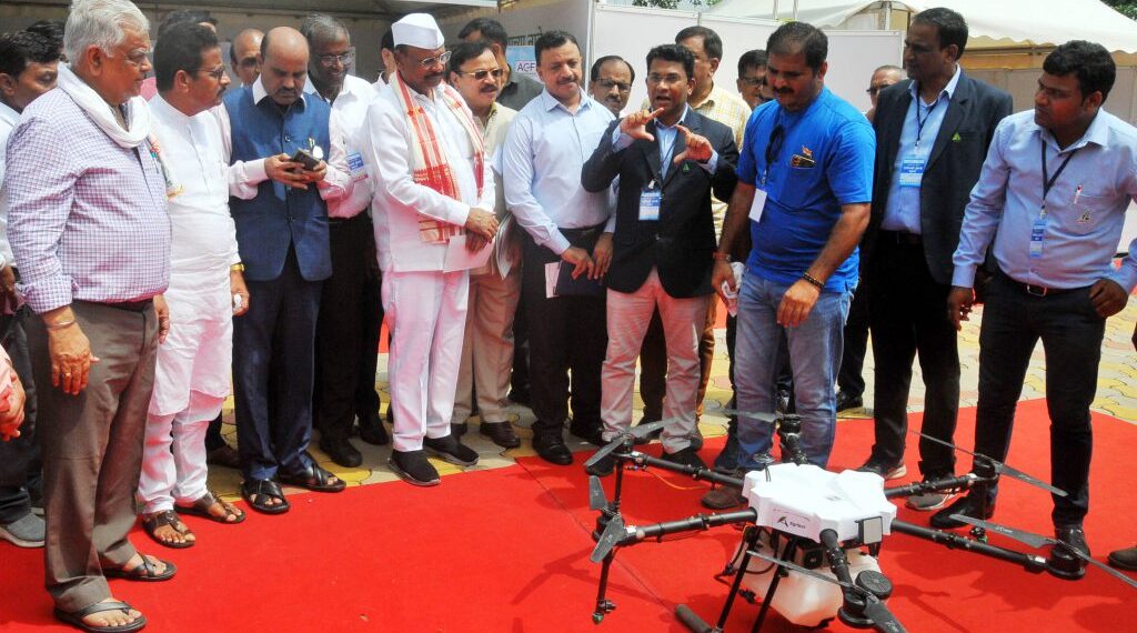ड्रोन शेतीच्या प्रसारासाठी राज्य शासन प्रयत्नशील