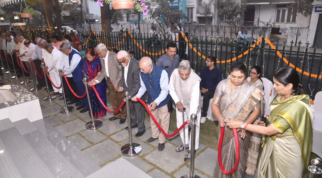 कांताई नेत्रालय ॲडव्हान्स्ड आय केअर, हेल्थ केअर फार्मासी, आय केयर बुटिक चे  उत्साहात उद्घाटन