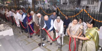 कांताई नेत्रालय ॲडव्हान्स्ड आय केअर, हेल्थ केअर फार्मासी, आय केयर बुटिक चे  उत्साहात उद्घाटन