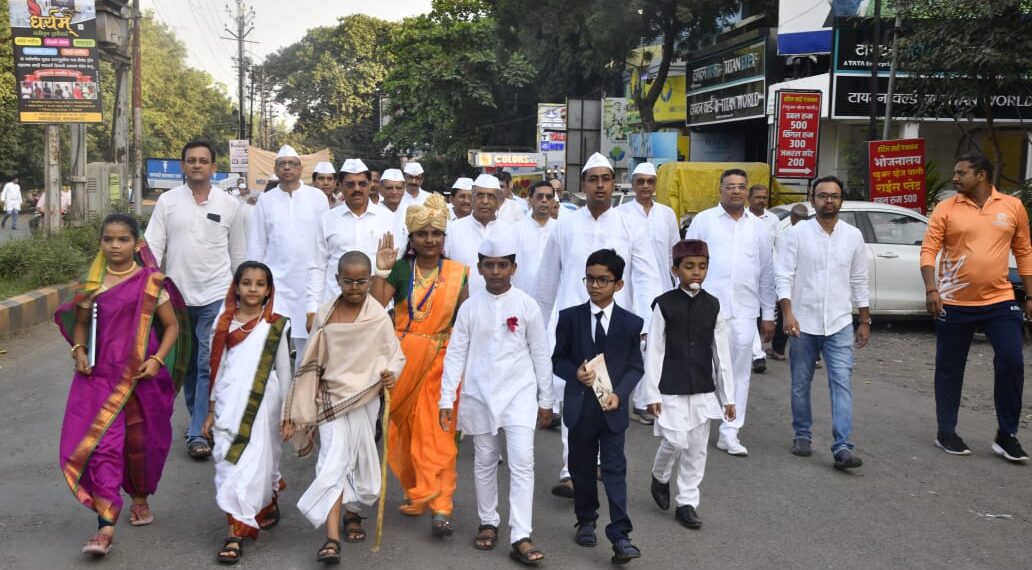 गांधी रिसर्च फाऊंडेशनतर्फे अहिंसा सदभावना यात्रेद्वारे विश्व अहिंसा दिवस साजरा